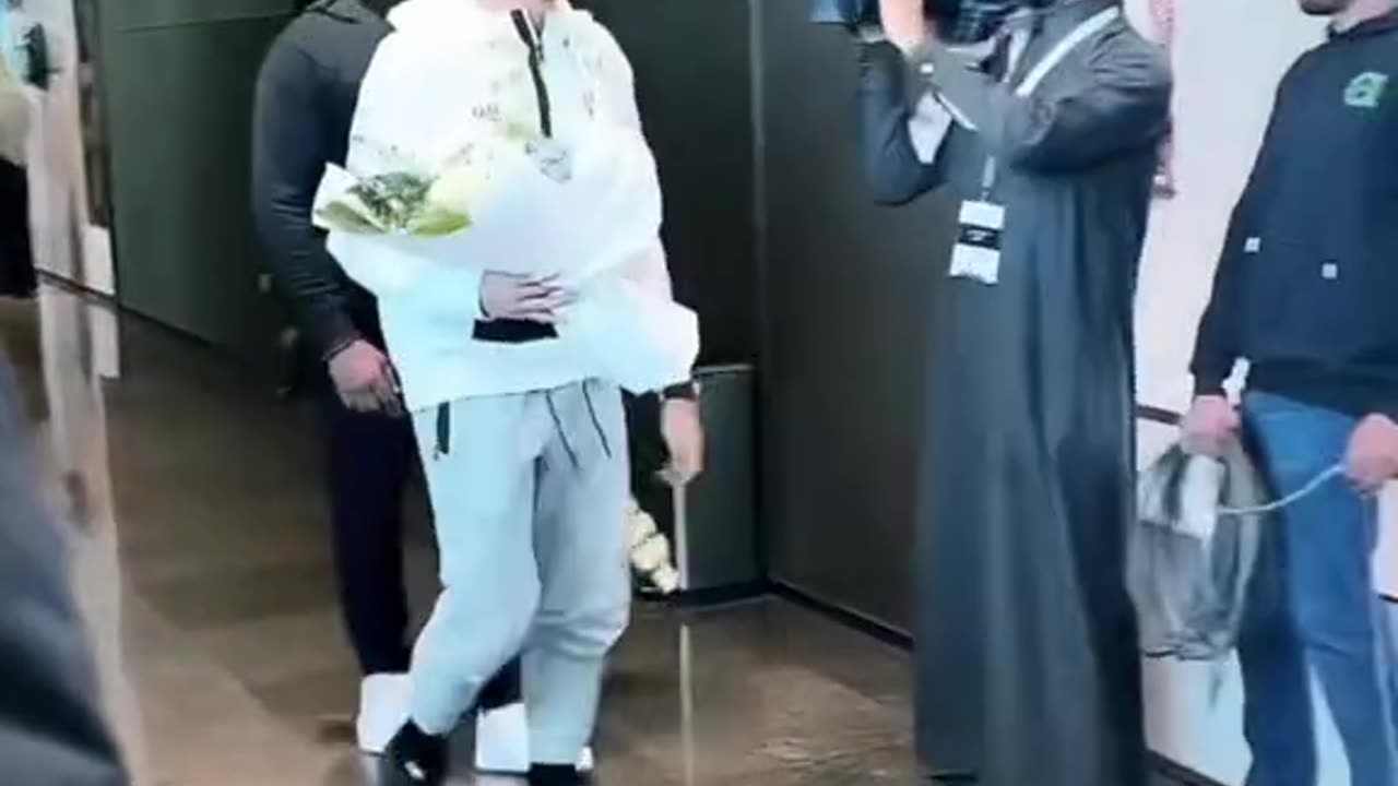 Mbappe 200m contract!
