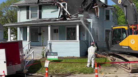 Demolition house at 119 Oak Hill Ave in Endicott NY on May 10th 2023