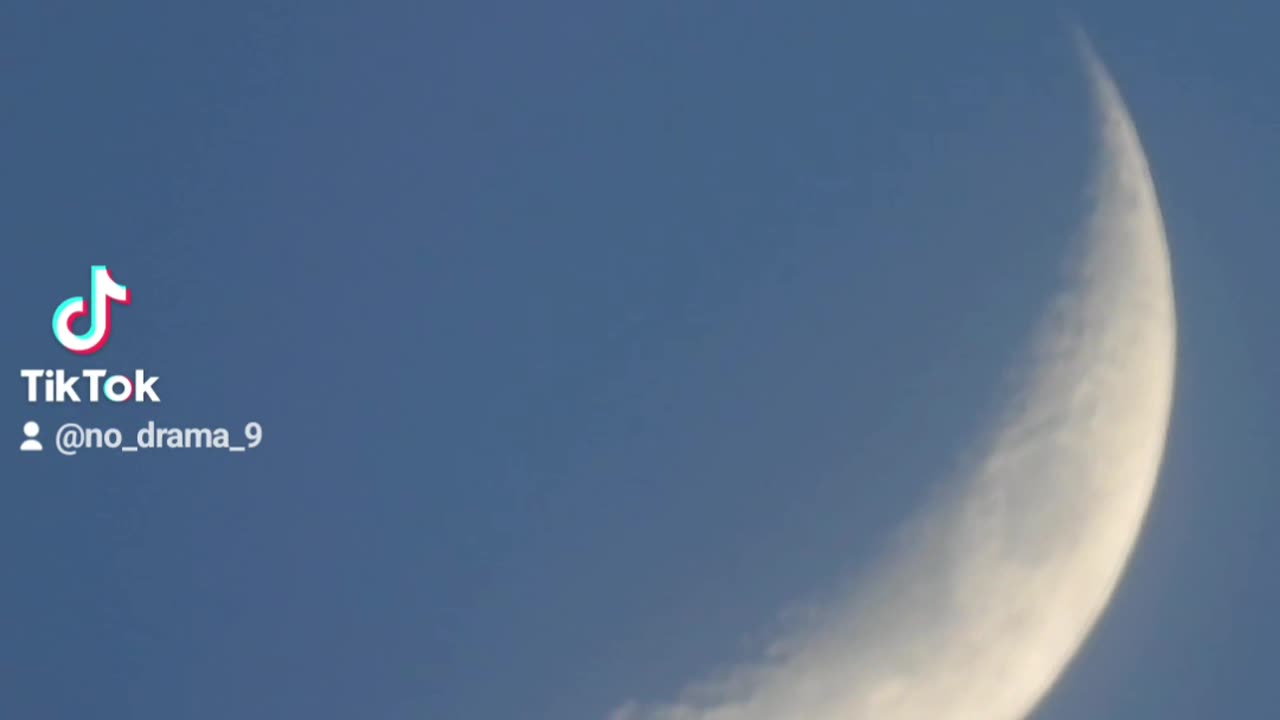 Waxing Crescent (18%) - 12.04.24