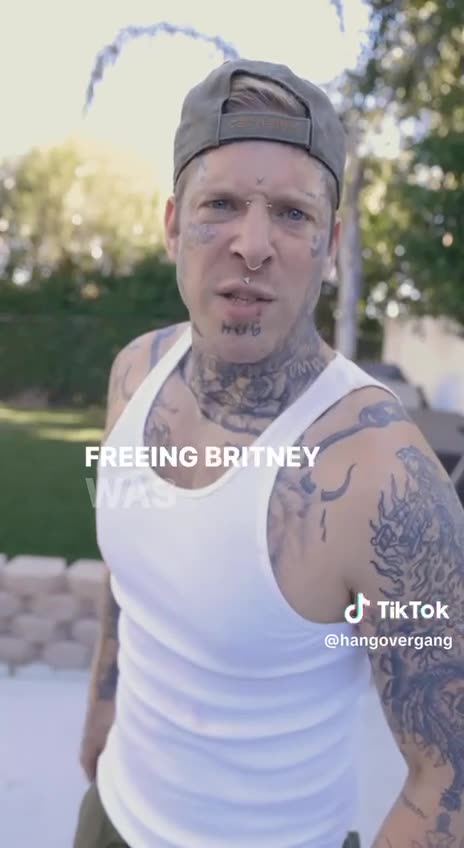 BRITNEY SPEARS LOST HER MIND