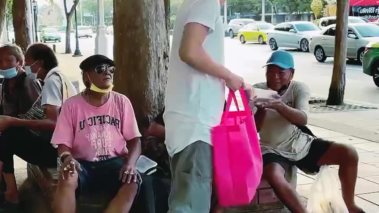 Some people live to eat some people live to eat