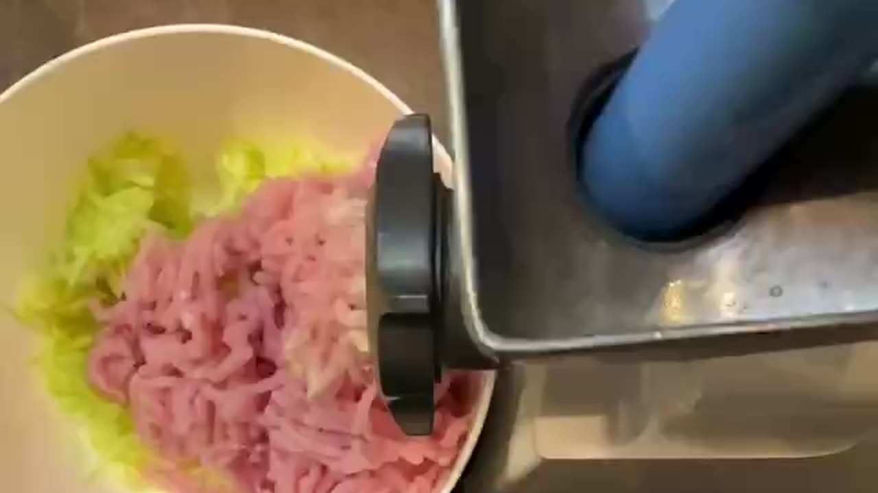 СОЧНЫЕ КОТЛЕТЫ С КАБАЧКОМ