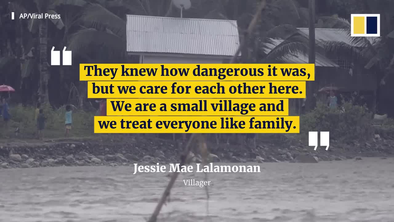 Men pick up and move neighbour’s house to avoid flash flooding in central Philippines