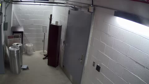 6031RHOBG1G102BEastVestibule_2021-01-06_14h00min03s217ms.mp4