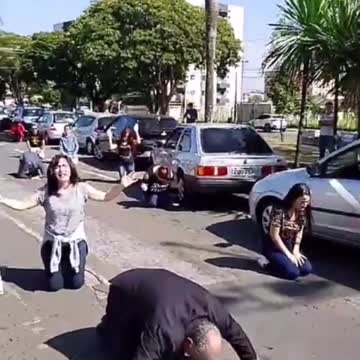 THE STREETS OF BRAZIL! People are worshipping God.