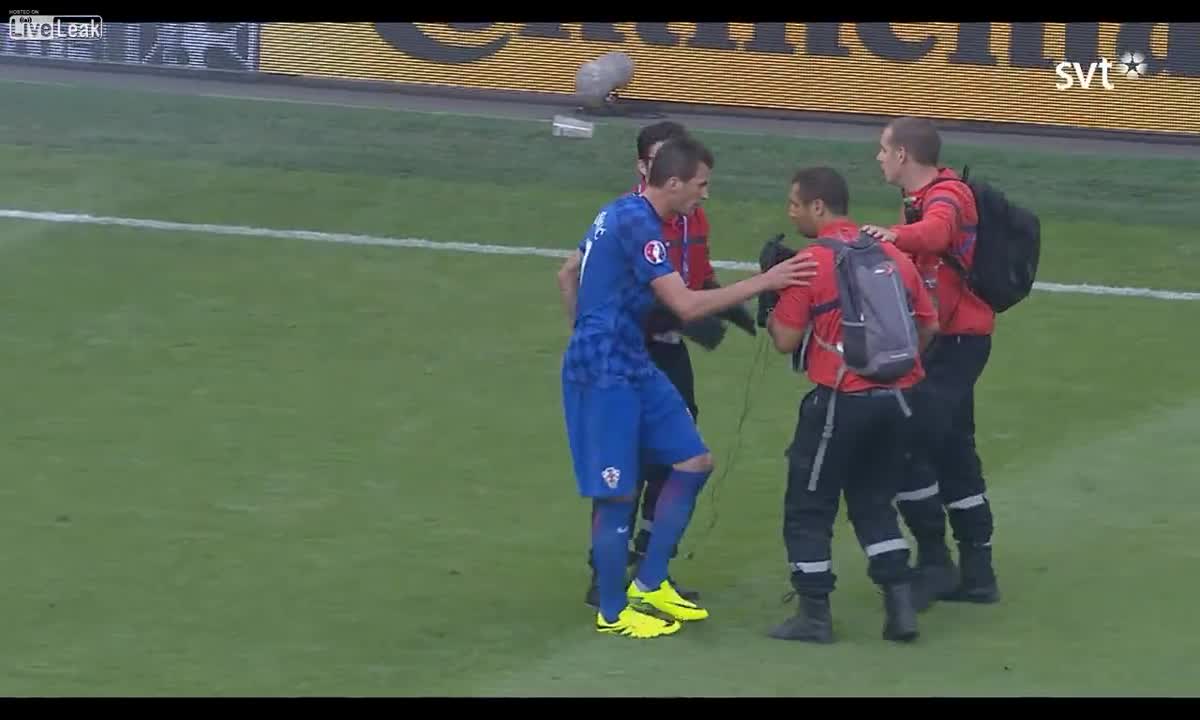 Flares and explosion during Croatia vs Czech Republic EURO 2016