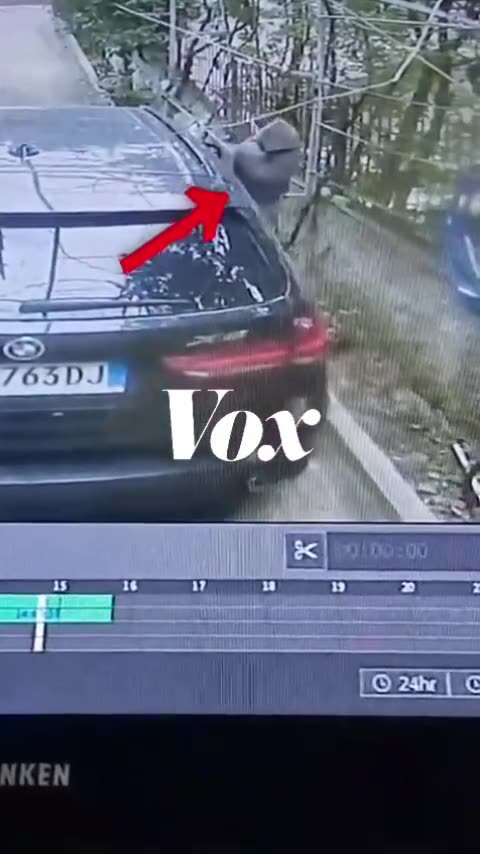 Gardistit i vjedhin armen shërbimit