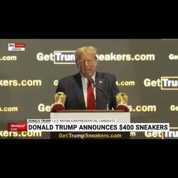 Trump's Golden Sneakers sells out in record time!