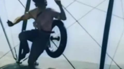 Gladys Ingle decides to change a wheel in mid-flight without cables or a parachute