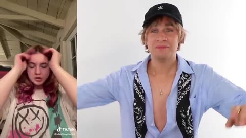 Hairdresser Reacts to SATISFYING Haircut of TIKTOK