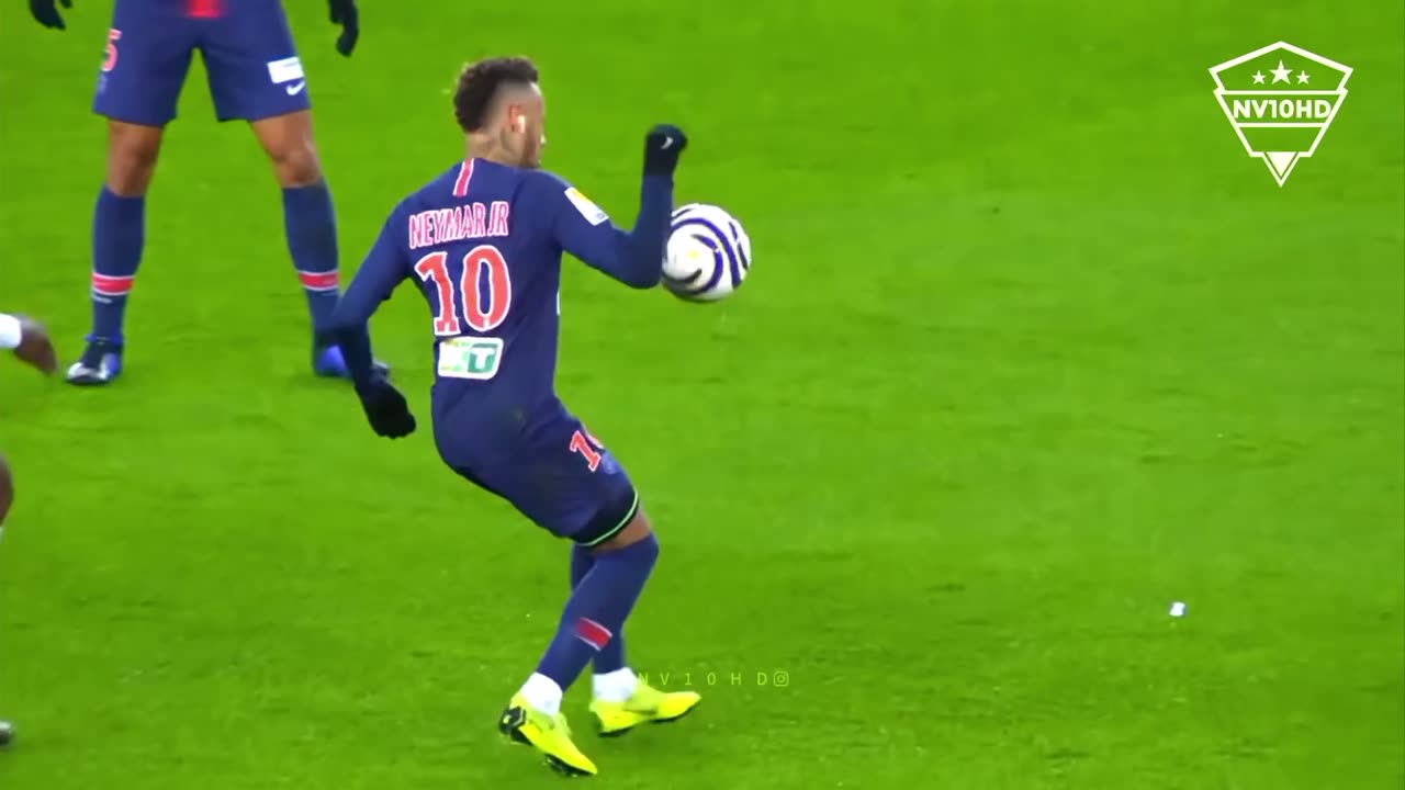 Football Skills that no one can do better than Neymar