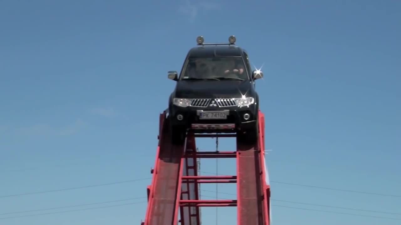 Mitsubishi L200 Double Cab na rampie very amazing