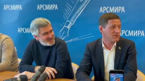 Гиви Кварчия и Ахра Бжания отвечают на вопросы журналистов