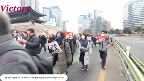 230218... 기득권과 정치꾼들의 권력놀음에 이용 당하는 국민들... 더 이상 분열 되면 국민에게 내일이 없어지고 노예가 됩니다. 좌파 국민들 집회.