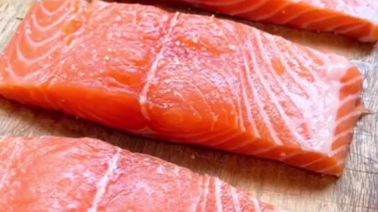 "Savor the Flavor: Citrus Butter Salmon - A Taste of Zesty Elegance!"