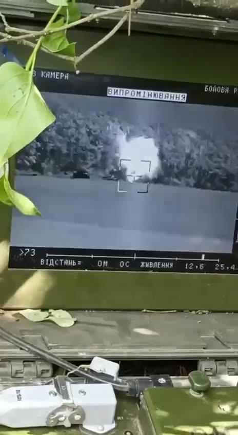 Russian Tank Caught Out in the Open(Insane)