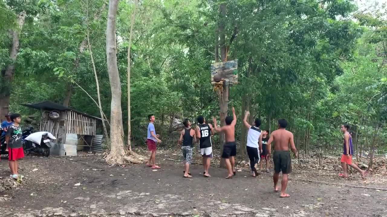 Philippines Street Basketball (3 Different Filipino Courts)