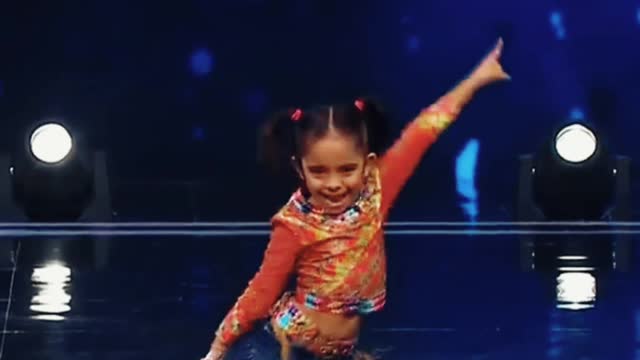 Cute baby girl dance