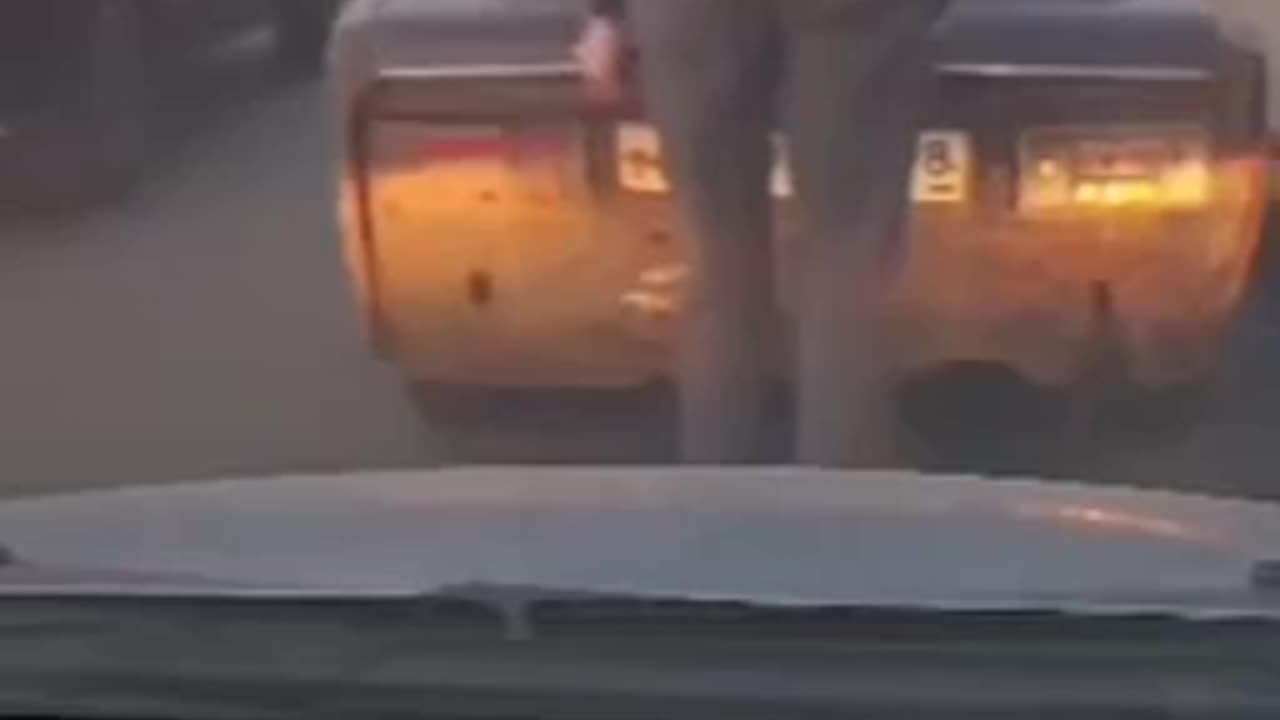 dude attempts quick fix on boot lid not shutting. does not end well.