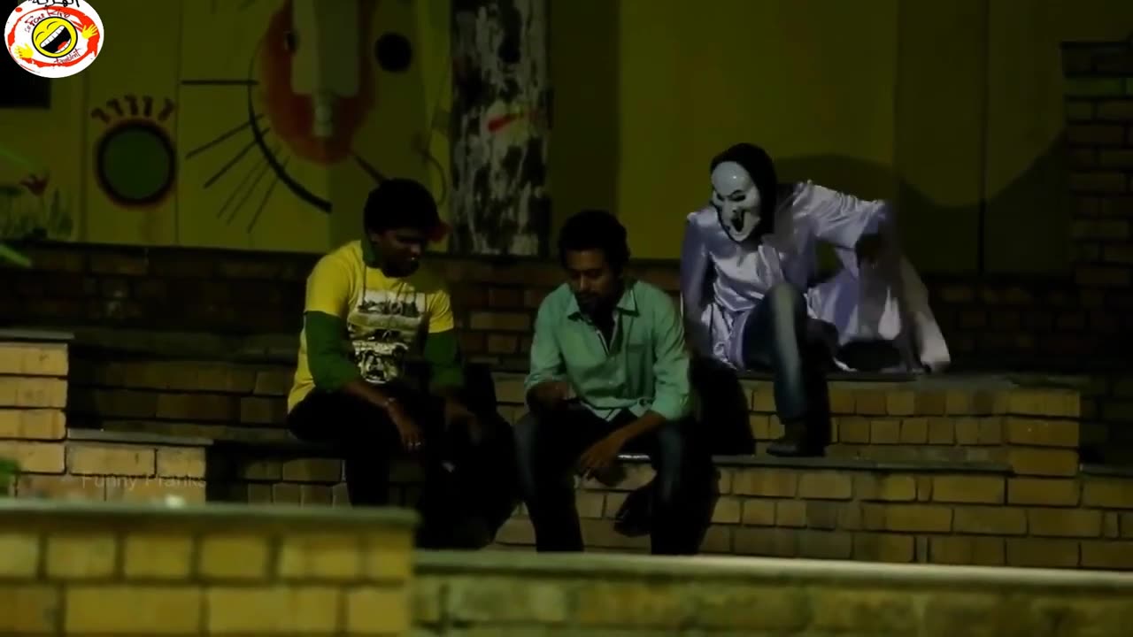 Funny Horror Prank in Dark Streets 2022 - You Will Die Laughing 😱🚫😱🔞🔞