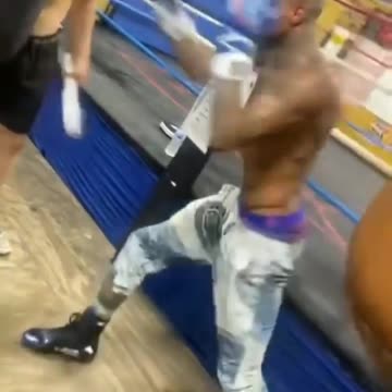 Blueface calls Jaidyn Alexis saying he loves jail