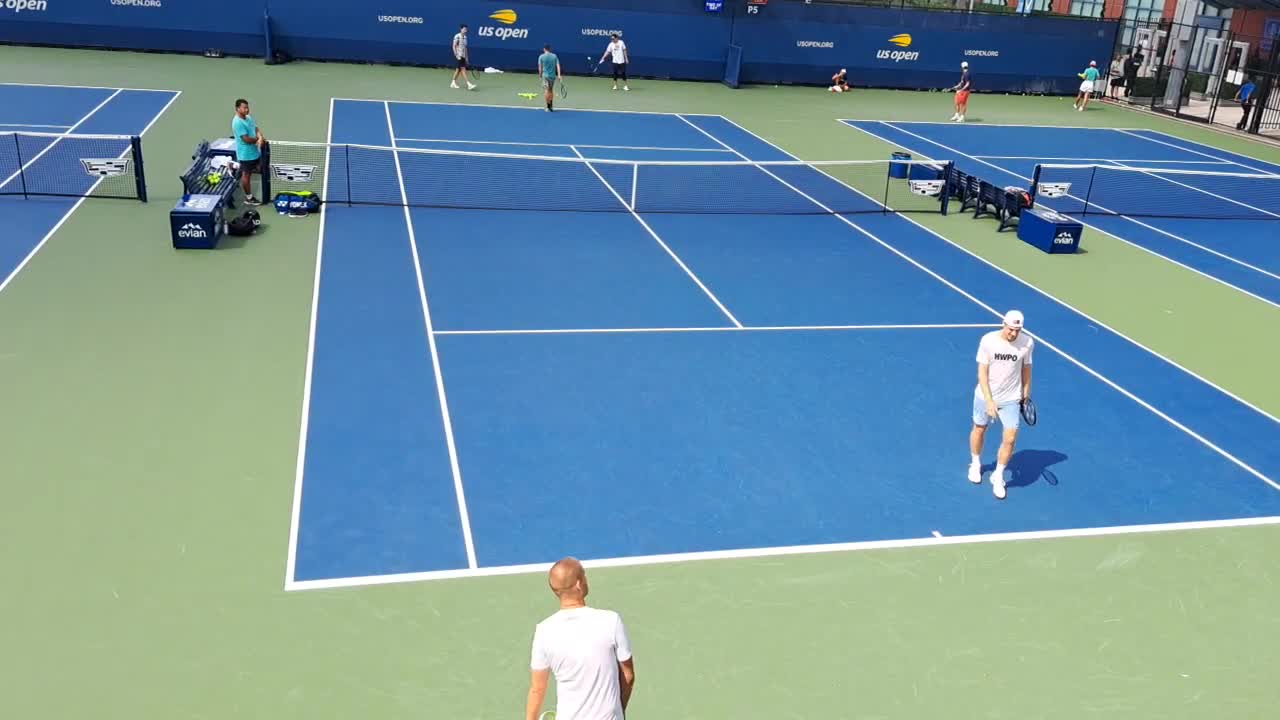 Denis Shapovalov working on stepping in to the short balls at the #usopen