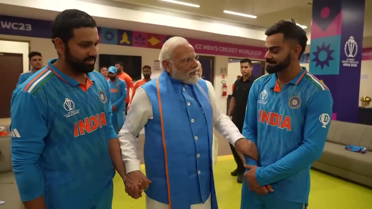 PM Modi with cricket team