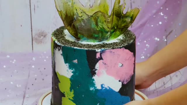 Painting cake with buttercream