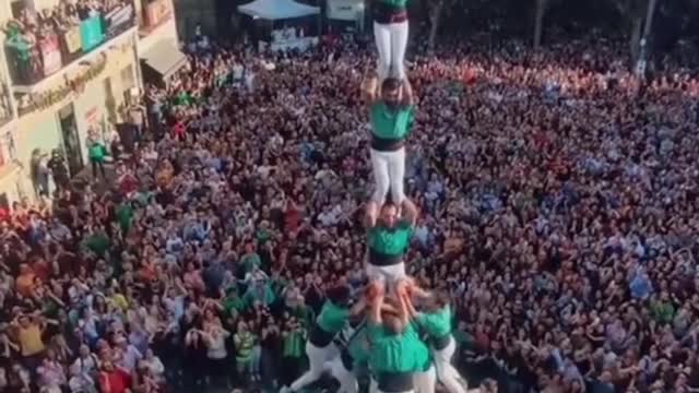 I wonder how many times they practiced this 😳🤔