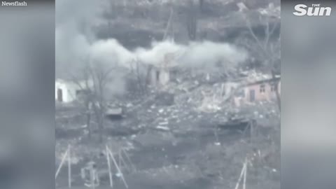 Ukrainian forces crush two hidden Russian tanks in HUGE explosion