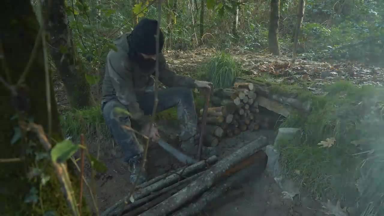 "Solo Bunker Survival: Crafting a Stone Table and Wooden Fork for an Overnight Adventure"