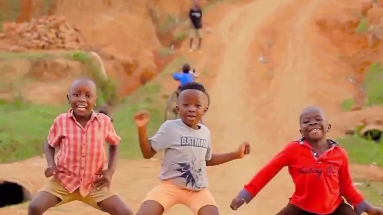Cute babies dancing ❤️❤️❤️
