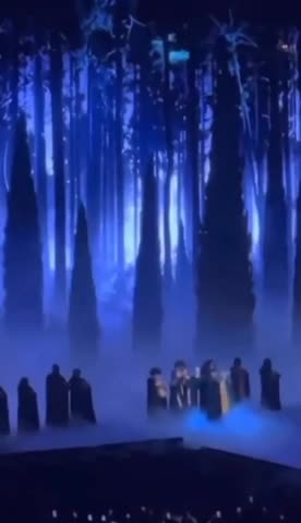 Taylor Swift performing witchcraft at her recent concerts