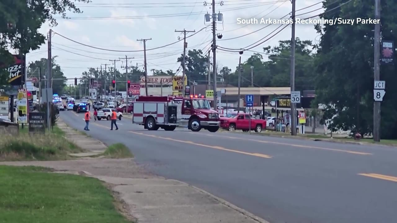 Video captures sounds of gunfire in Arkansas shooting