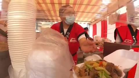 Chinese street food Bifun in feira da Liberdade São Paulo Brazil