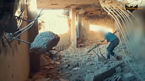 ►🇮🇱🇵🇸 Al-Qassam Brigades w Al-Yassim 105 rockets on IDF along the Gaza City coast
