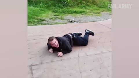 Is This Spider Poisonous! | Fails Of The Week