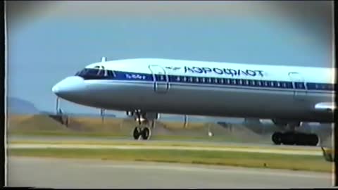 Tupolev Tu-154B-2 CCCP-85572 ( RA-85572) Taxiing_Take off UK