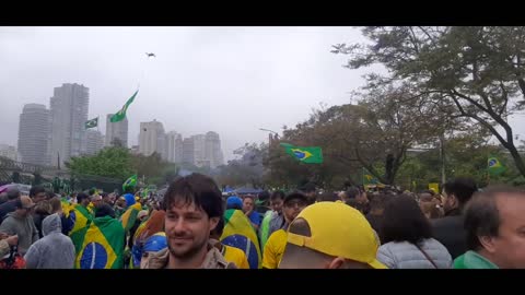 O povo e os caminhomeiros protestam por todo o país...