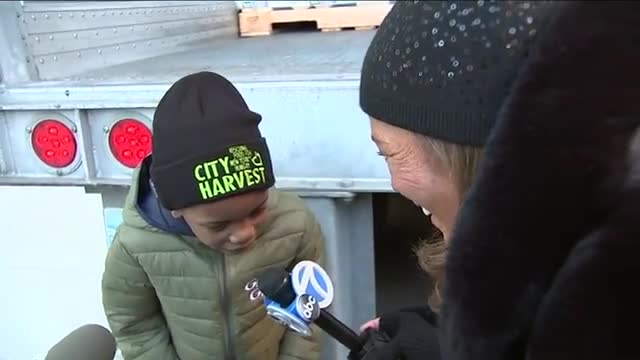 'Corn Kid' helps donate 90,000 cans of veggies to NYC food rescue_5