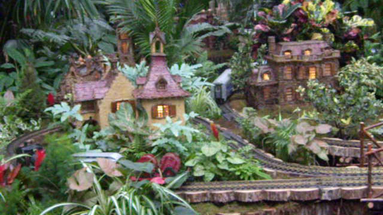 Bronx Botanical Gardens at Christmas