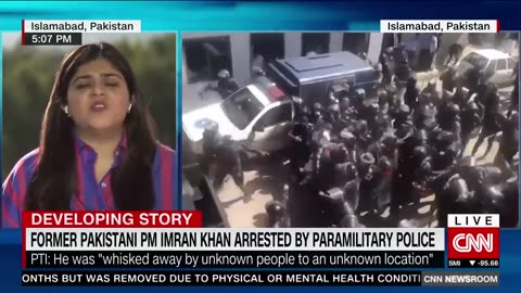 Video shows chaotic and dramatic arrest of ousted Pakistani PM