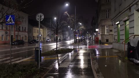 POLAND / OLSZTYN - A walk at night in the rain. [ 4K 3D audio ] . ASMR