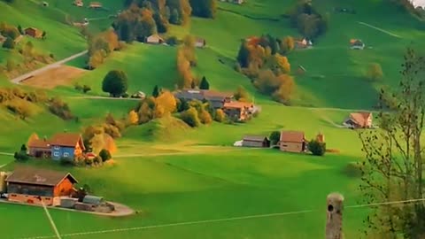 A morning drive with beautiful views⛰️🌲🏡🍂🍃