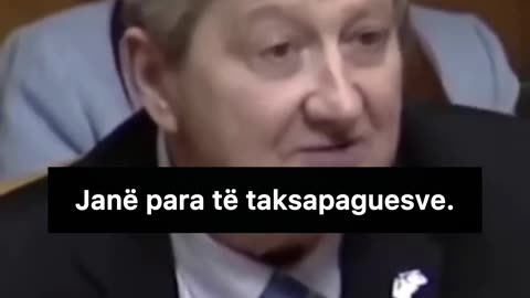 Mashtrimi me klimën: Senatori Kennedy turpëron Zv. Ministrin e Energjisë