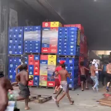 Parts of Brazil in Anarchy Following Bolsonaro Narrow Presidential Election Defeat!