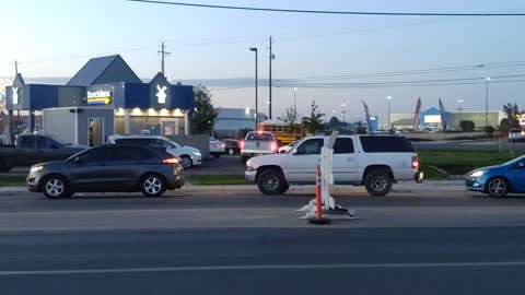 IDIOTS BLOCKING TRAFFIC FOR COFFEE