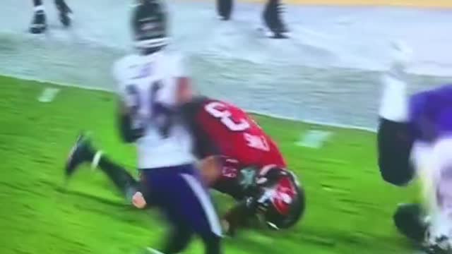 this should’ve been a touchdown from Mike Evans from Tom Brady