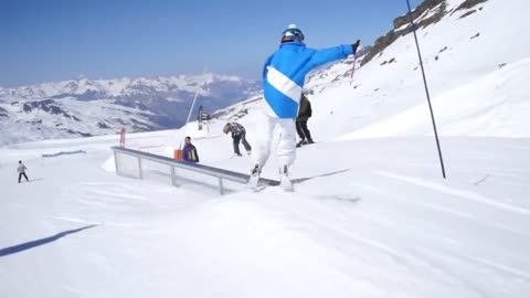 Val Thorens Snowpark - Young skier-1