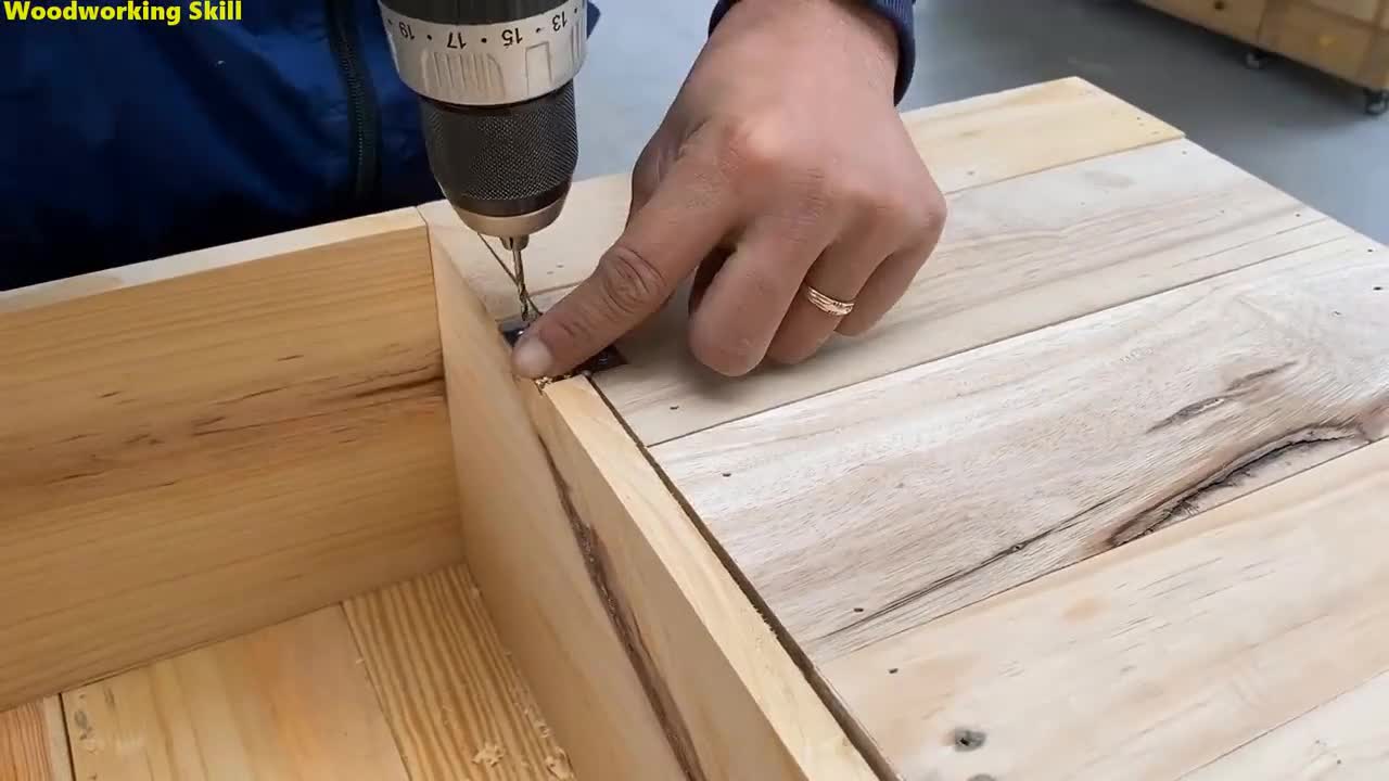 How to make a wall multipurpose window with wood5